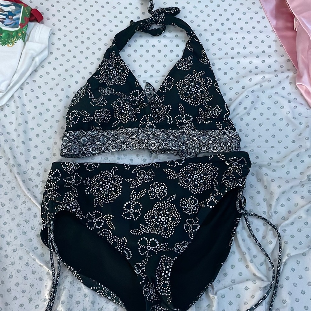 Ocean avenue two piece swimsuit size large